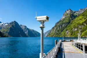 Europe's Hyperspectral Lead Hangs by a Thread - Professional coverage